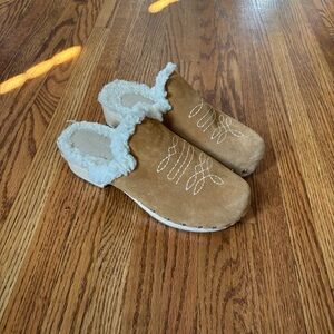 Anthropologie Pilcro Suede Clogs Size 8